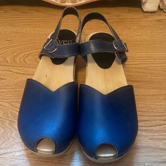 Sven navy blue strap clogs sz 41 - Picture 1 of 5